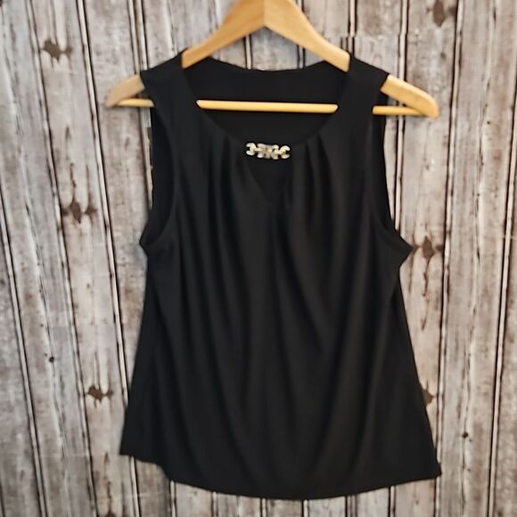 Anne Klein Tops - NWT Anne Klein Swingy Sleeveless Keyhole Top